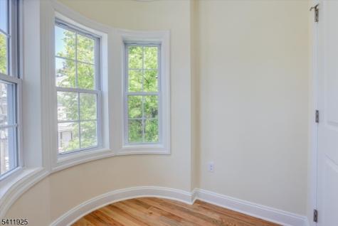 68 Lindsley Avenue Newark NJ 07106