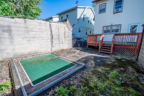 26 Scofield Street Newark NJ 07106
