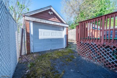26 Scofield Street Newark NJ 07106