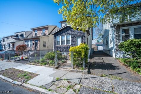 26 Scofield Street Newark NJ 07106