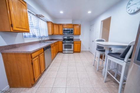 26 Scofield Street Newark NJ 07106