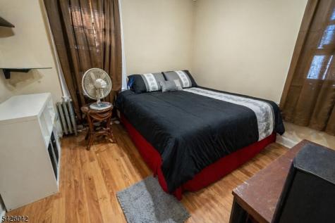 26 Scofield Street Newark NJ 07106