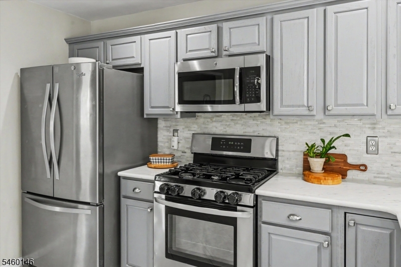 807 Brooklyn Avenue Raritan NJ 08869