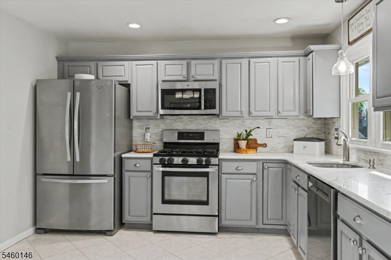807 Brooklyn Avenue Raritan NJ 08869
