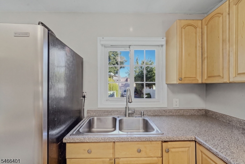 9 Raritan Avenue Paterson NJ 07503