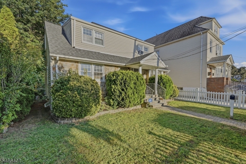 9 Raritan Avenue Paterson NJ 07503