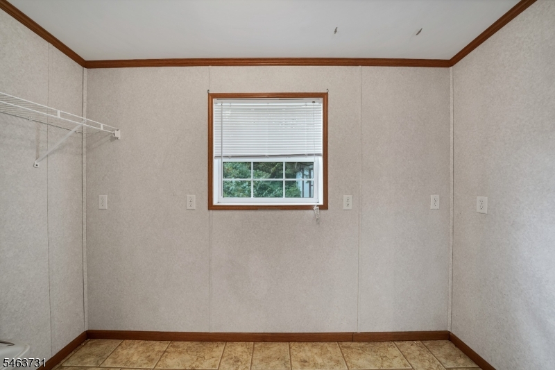 37 Sherwood Park Washington NJ 07853