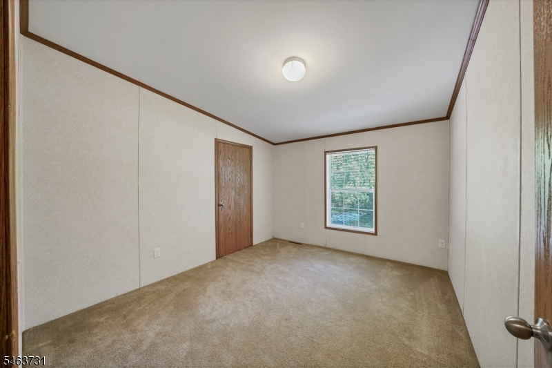 37 Sherwood Park Washington NJ 07853