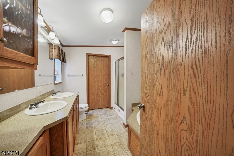 37 Sherwood Park Washington NJ 07853