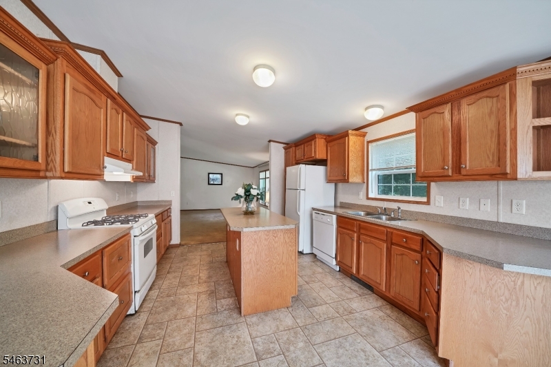 37 Sherwood Park Washington NJ 07853