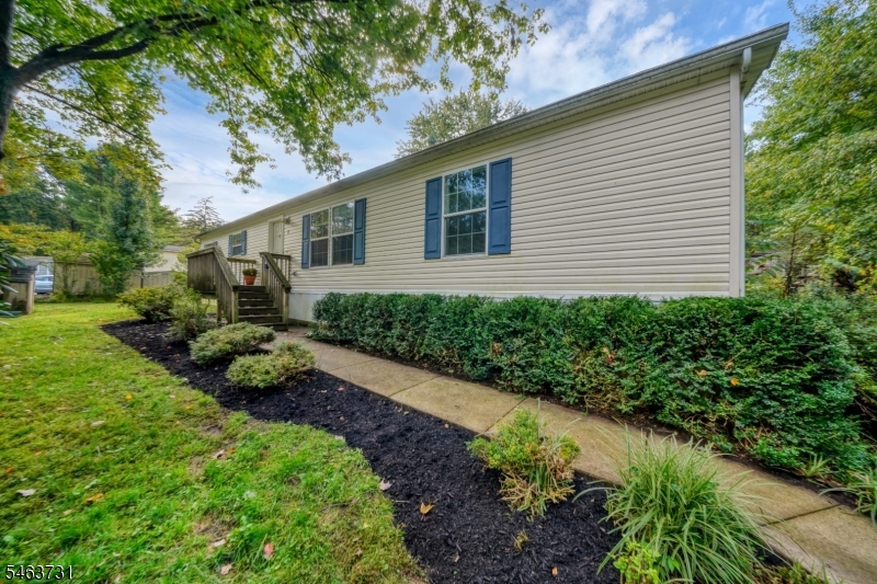 37 Sherwood Park Washington NJ 07853