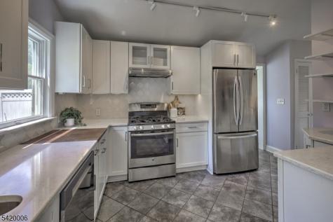 2 High Street Tewksbury NJ 07979