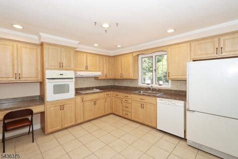 785 Lamberts Mill Road Westfield NJ 07090