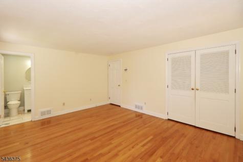 785 Lamberts Mill Road Westfield NJ 07090