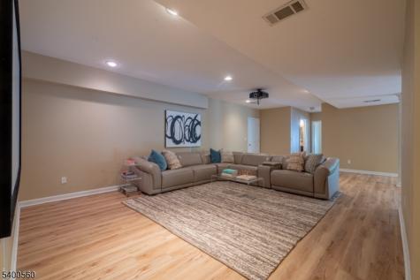 19 Ridge Road Green Brook NJ 08812