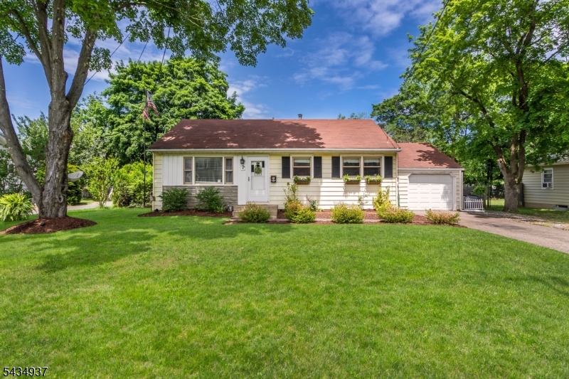7 West Street Roxbury NJ 07876