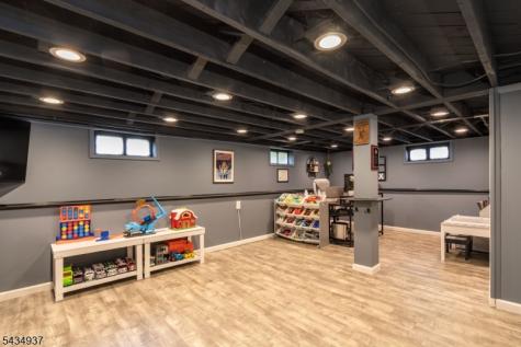 7 West Street Roxbury NJ 07876