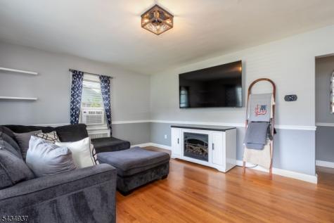 7 West Street Roxbury NJ 07876