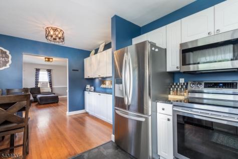 7 West Street Roxbury NJ 07876