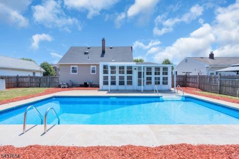 62 Louise Drive Manville NJ 08835
