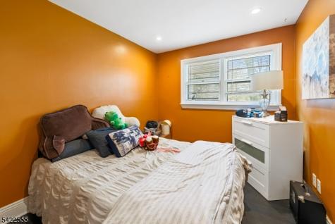 106 Dogwood Drive Oakland NJ 07436