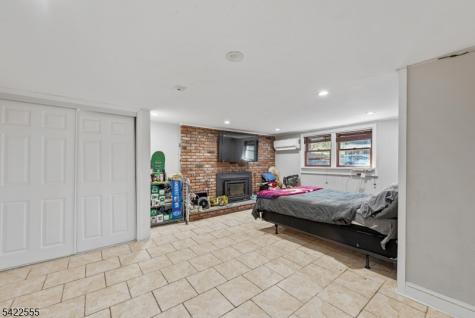 106 Dogwood Drive Oakland NJ 07436