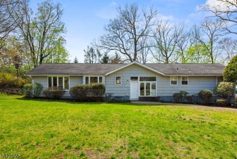 106 Dogwood Drive Oakland NJ 07436