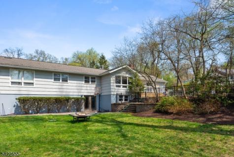 106 Dogwood Drive Oakland NJ 07436