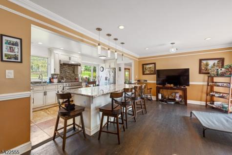 106 Dogwood Drive Oakland NJ 07436
