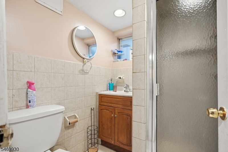 841 Bailey Avenue Elizabeth NJ 07208