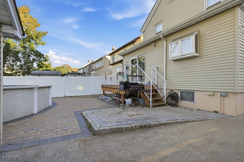 841 Bailey Avenue Elizabeth NJ 07208