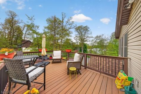 1052 Lakeside Drive East Vernon NJ 07422