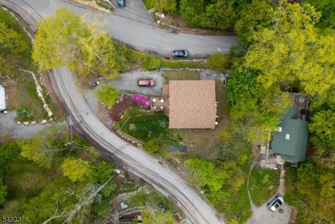 1052 Lakeside Drive East Vernon NJ 07422