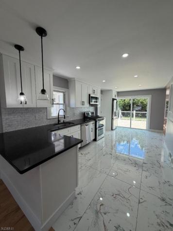 910 Roanoke Avenue Hillside NJ 07205