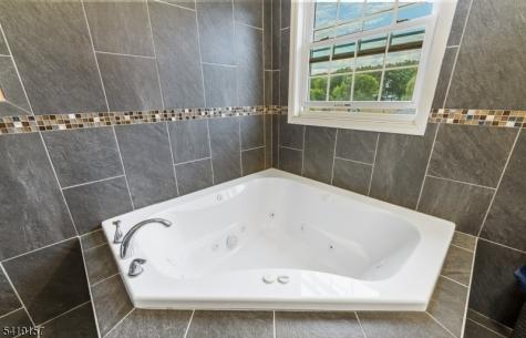431 Raritan Road Linden NJ 07036