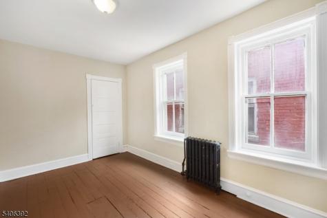 21 Short Street Trenton NJ 08618