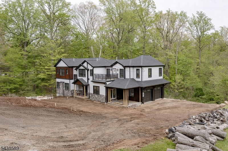 49 Northwood Road Hopatcong NJ 07821