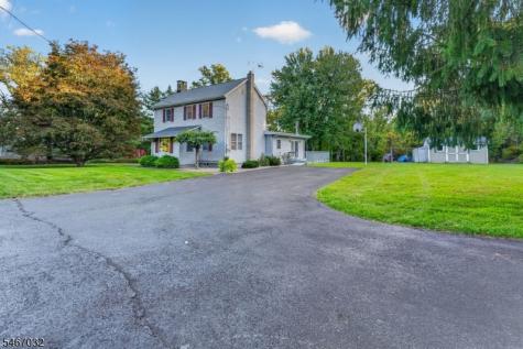7 Church Road Holland NJ 08848
