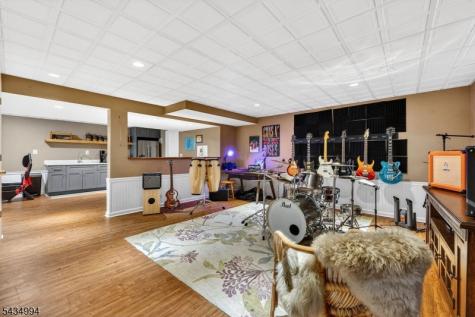 6 Big Top Drive West Amwell NJ 08530