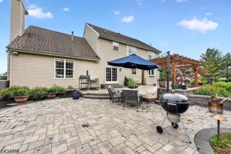 6 Big Top Drive West Amwell NJ 08530
