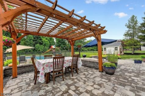 6 Big Top Drive West Amwell NJ 08530