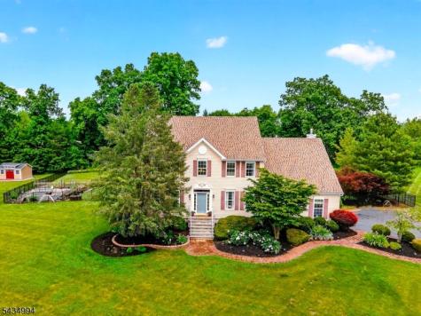 6 Big Top Drive West Amwell NJ 08530