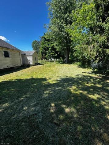 709 Huff Avenue Manville NJ 08835
