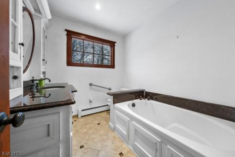 402 Main Street Manalapan NJ 07726
