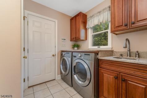 121 Birch Lane Greenwich NJ 08804