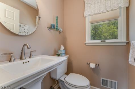 121 Birch Lane Greenwich NJ 08804