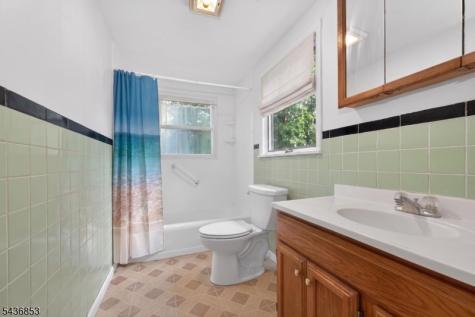 11 Orchard Street Lebanon NJ 07830