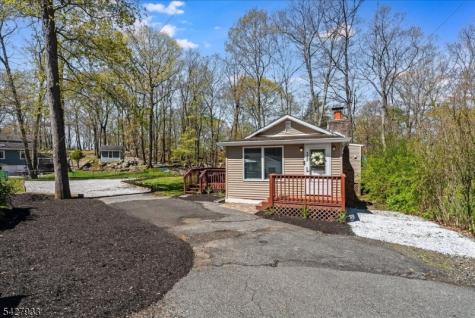 732 Brooklyn Mountain Road Hopatcong NJ 07843