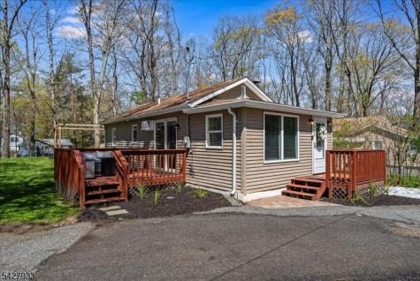 732 Brooklyn Mountain Road Hopatcong NJ 07843