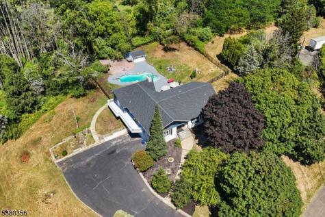 2 Rossi Drive Clinton NJ 08809